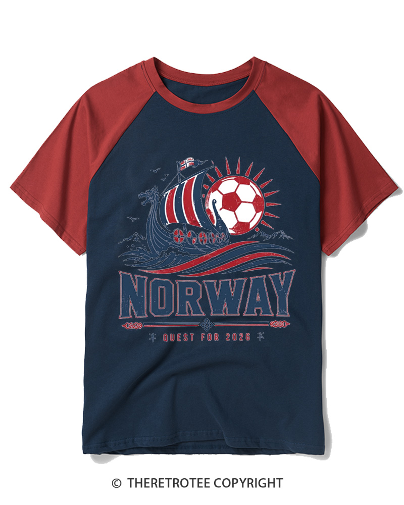 TheRetroTee Retro Norway Soccer Raglan Baseball T-Shirt