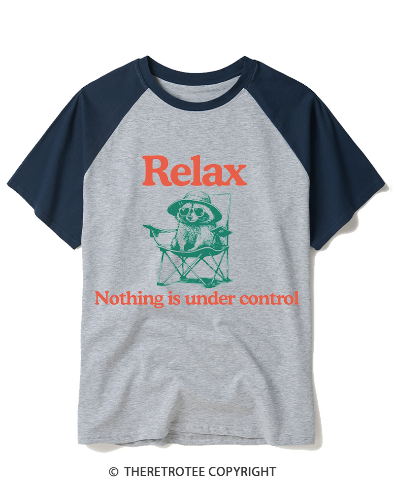 TheRetroTee Chill Raccoon Vintage 1990s Raglan Baseball T-Shirt