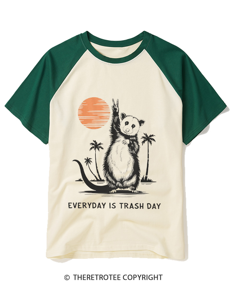 TheRetroTee Everyday Is Trash Day 1970s Raglan Baseball T-Shirt