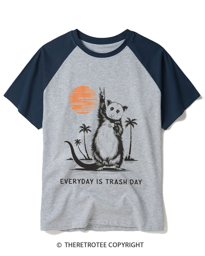 TheRetroTee Everyday Is Trash Day 1970s Raglan Baseball T-Shirt