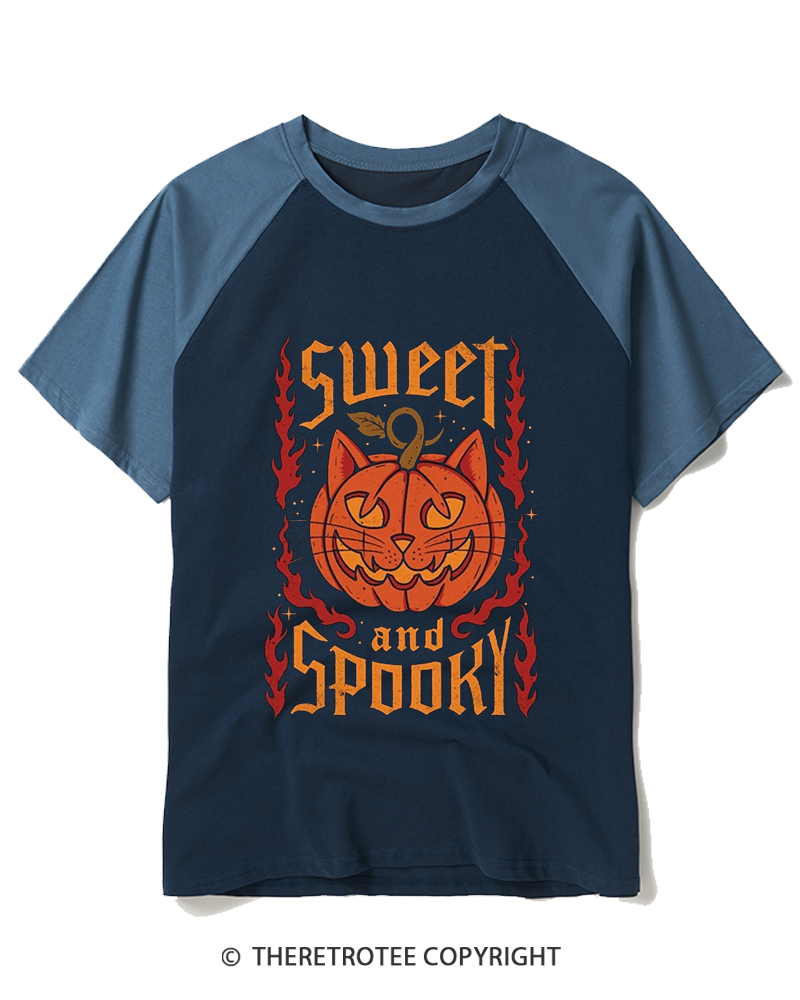 TheRetroTee Cute Ghost Pumpkin 1990s Raglan Baseball T-Shirt
