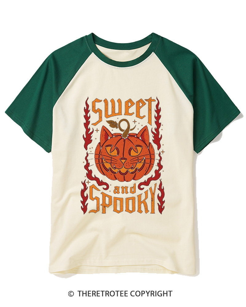 TheRetroTee Cute Ghost Pumpkin 1990s Raglan Baseball T-Shirt