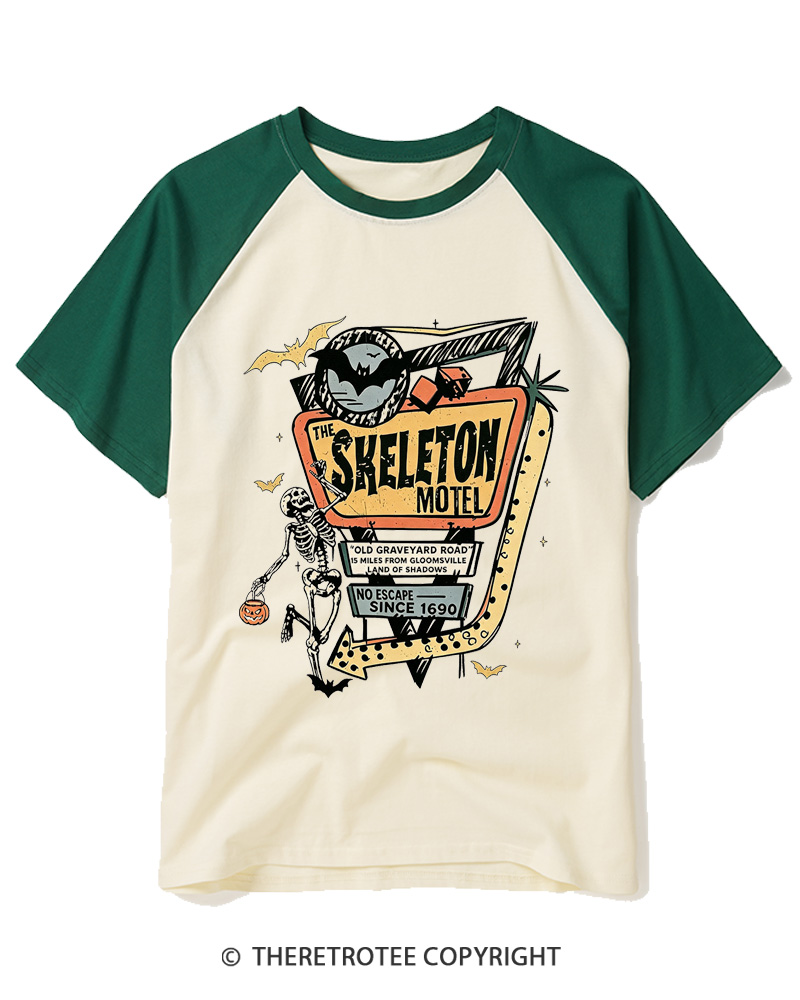 TheRetroTee The Skeleton Motel 1980s Raglan Baseball T-Shirt