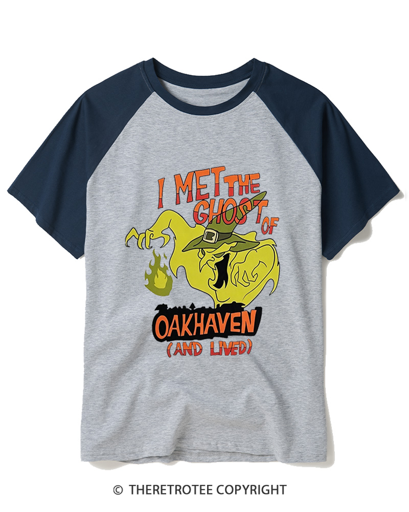 TheRetroTee I Met The Ghost Of Oakhaven 1990s Raglan Baseball T-Shirt