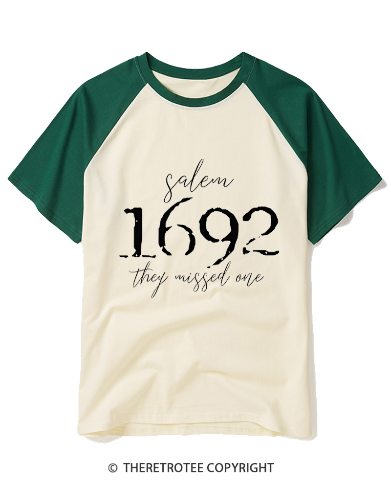 TheRetroTee Salem Witch 1692 Raglan Baseball T-Shirt