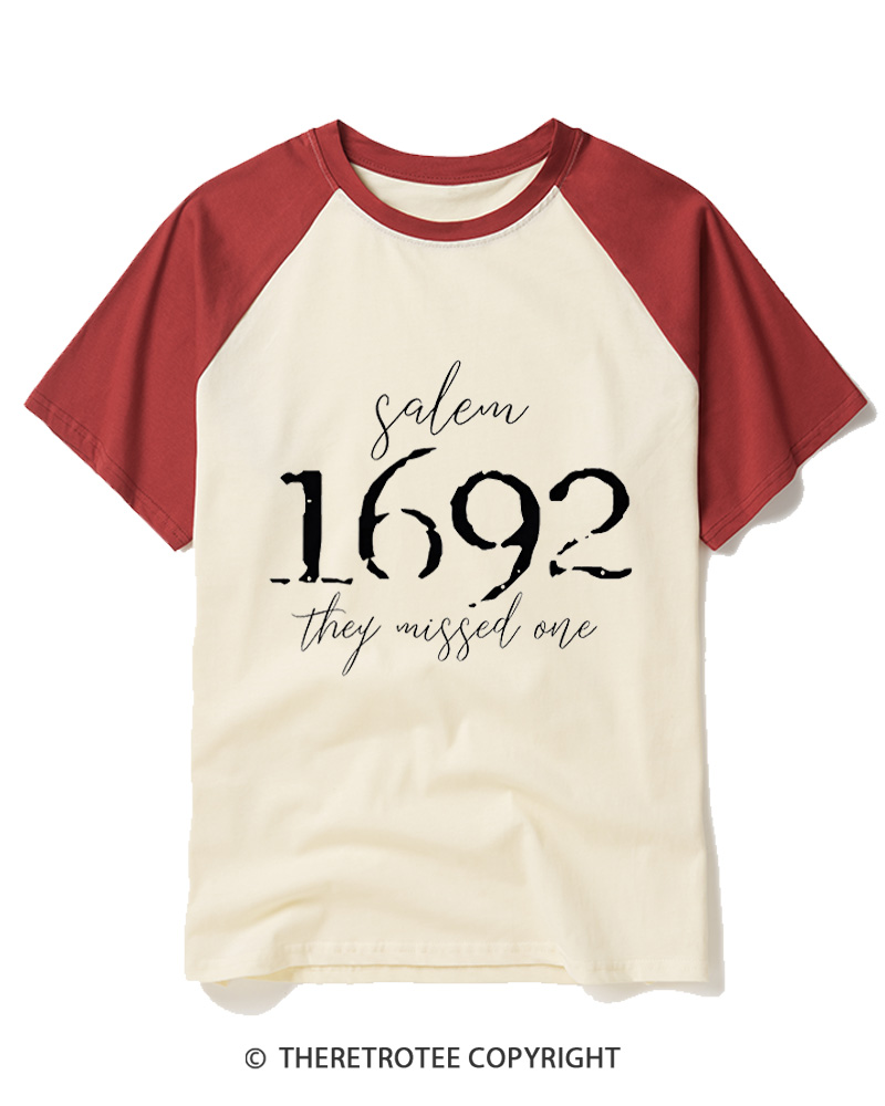 TheRetroTee Salem Witch 1692 Raglan Baseball T-Shirt