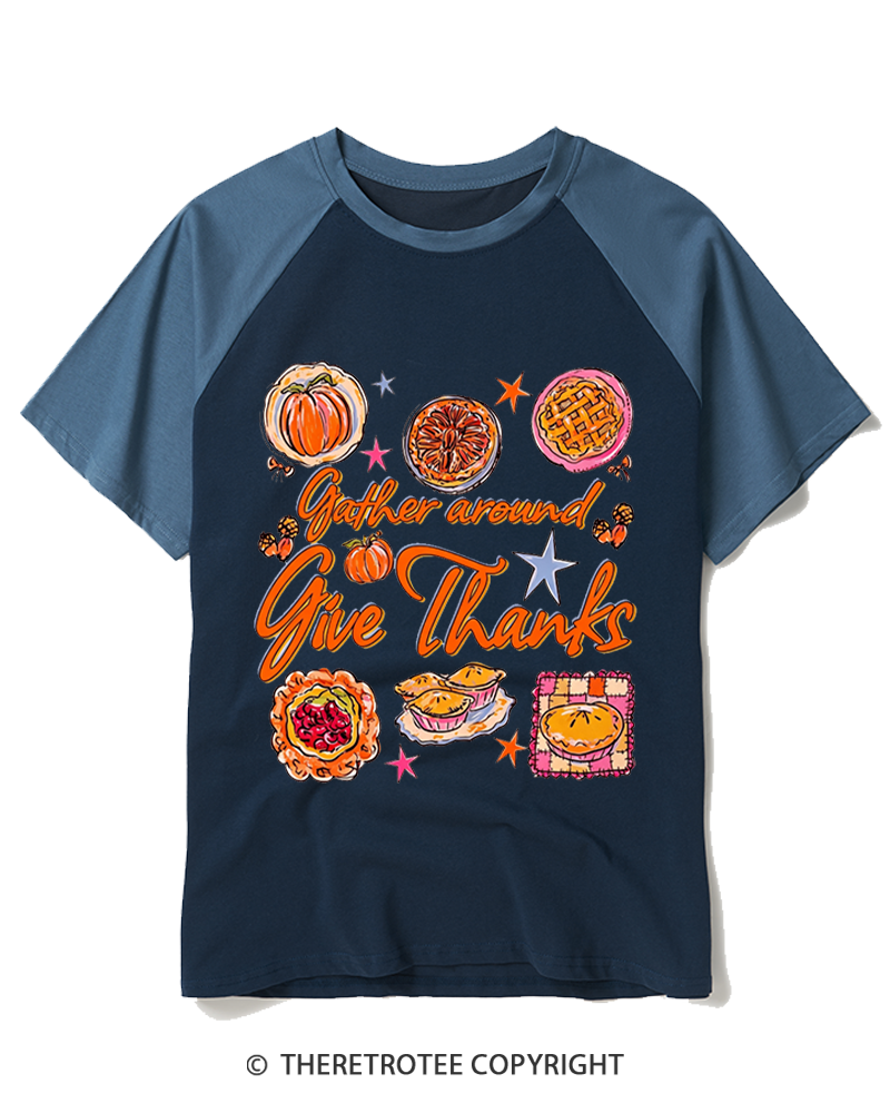 TheRetroTee Gather Around Give Thanks 1970s Raglan Baseball T-Shirt