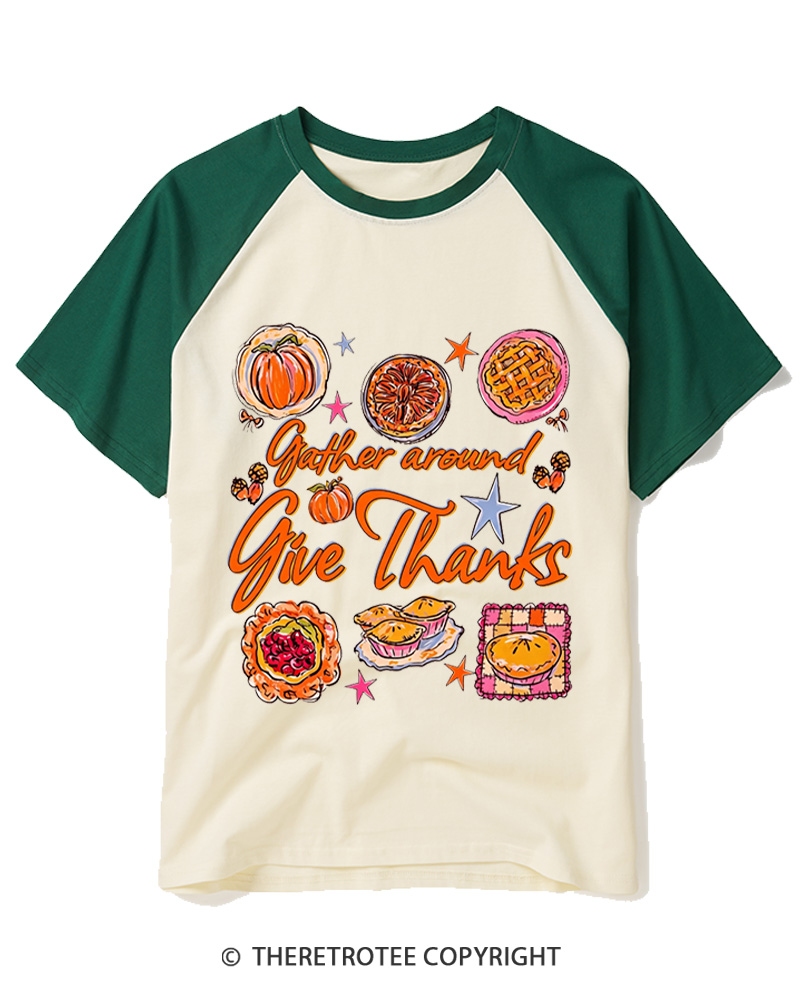 TheRetroTee Gather Around Give Thanks 1970s Raglan Baseball T-Shirt