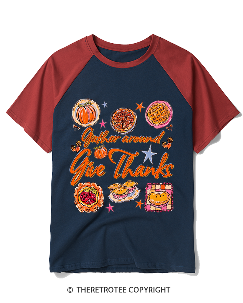 TheRetroTee Gather Around Give Thanks 1970s Raglan Baseball T-Shirt