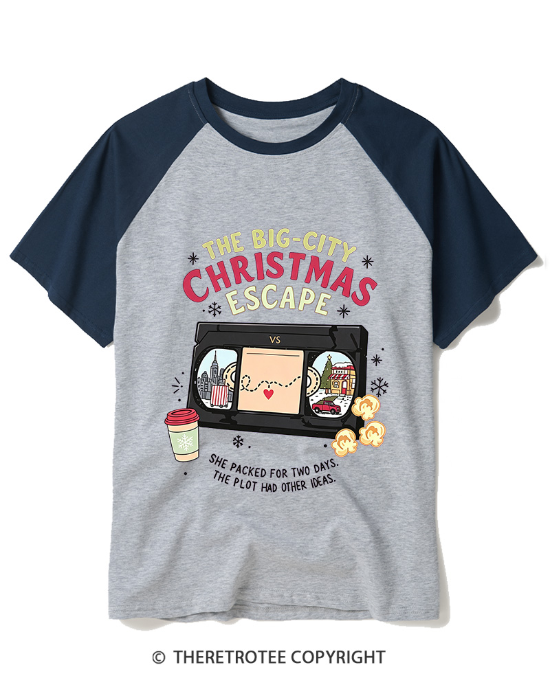 TheRetroTee The Big-City Christmas Escape 1990s Raglan Baseball T-Shirt