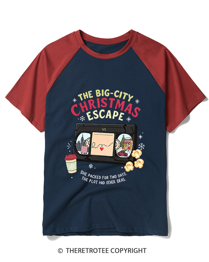 TheRetroTee The Big-City Christmas Escape 1990s Raglan Baseball T-Shirt