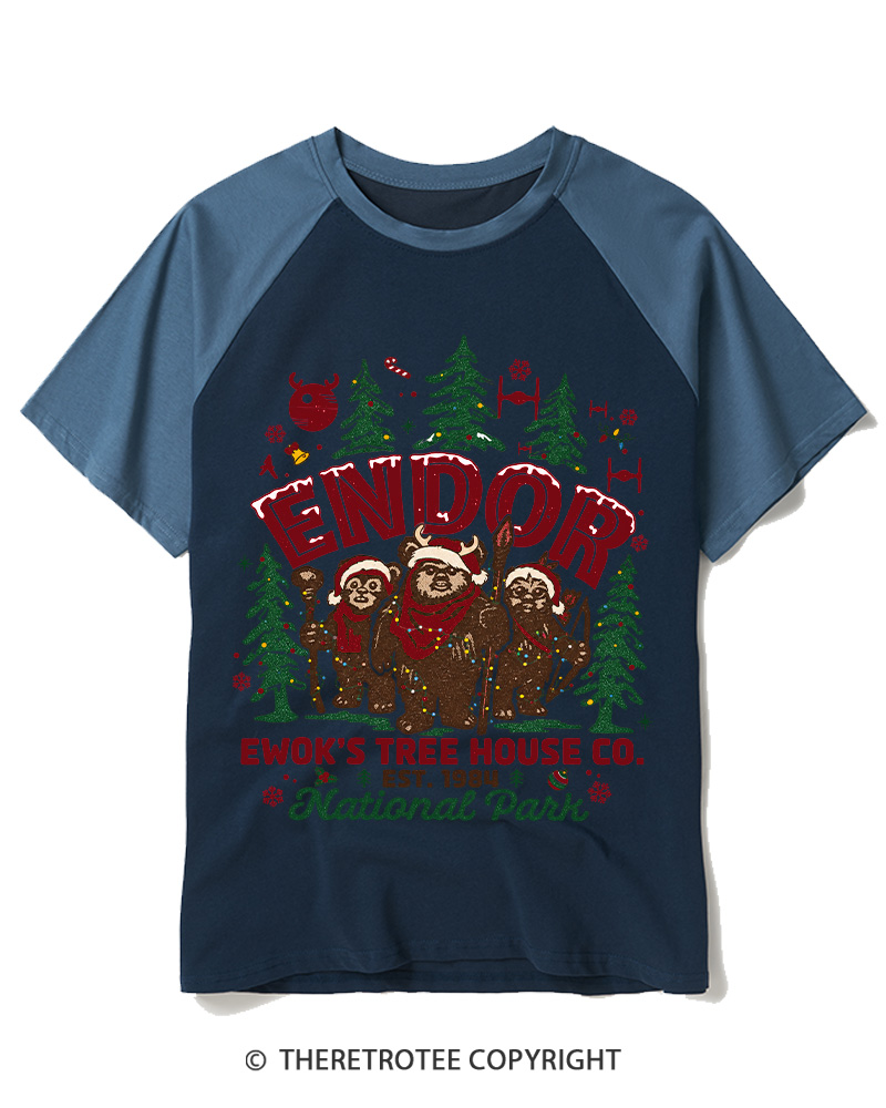 TheRetroTee Vintage Forest Christmas 1970s Raglan Baseball T-Shirt