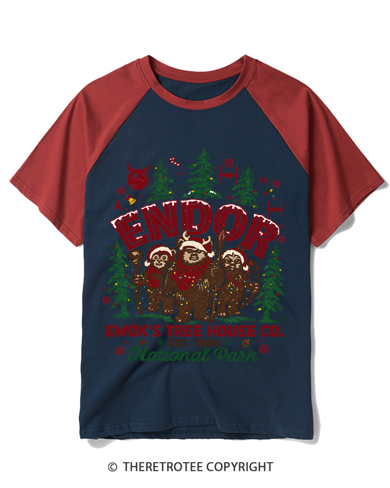 TheRetroTee Vintage Forest Christmas 1970s Raglan Baseball T-Shirt