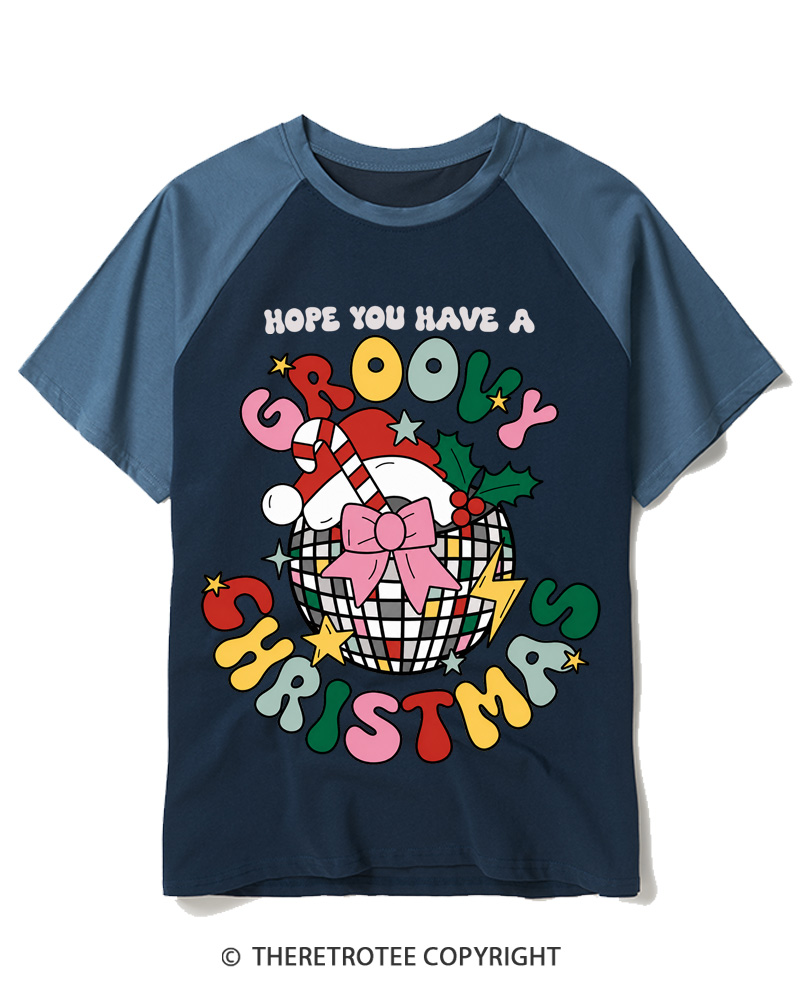 TheRetroTee Hope You Have A Groovy Christmas 1970s Raglan Baseball T-Shirt