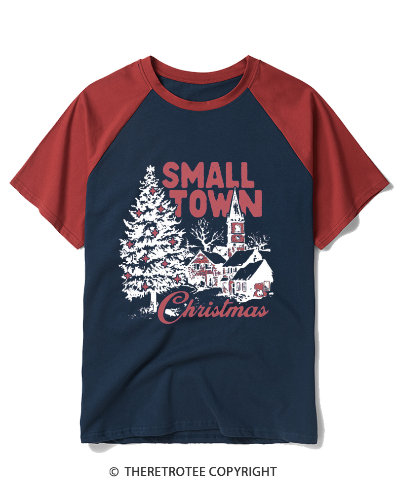 TheRetroTee Small Town Christmas 1950s Raglan Baseball T-Shirt