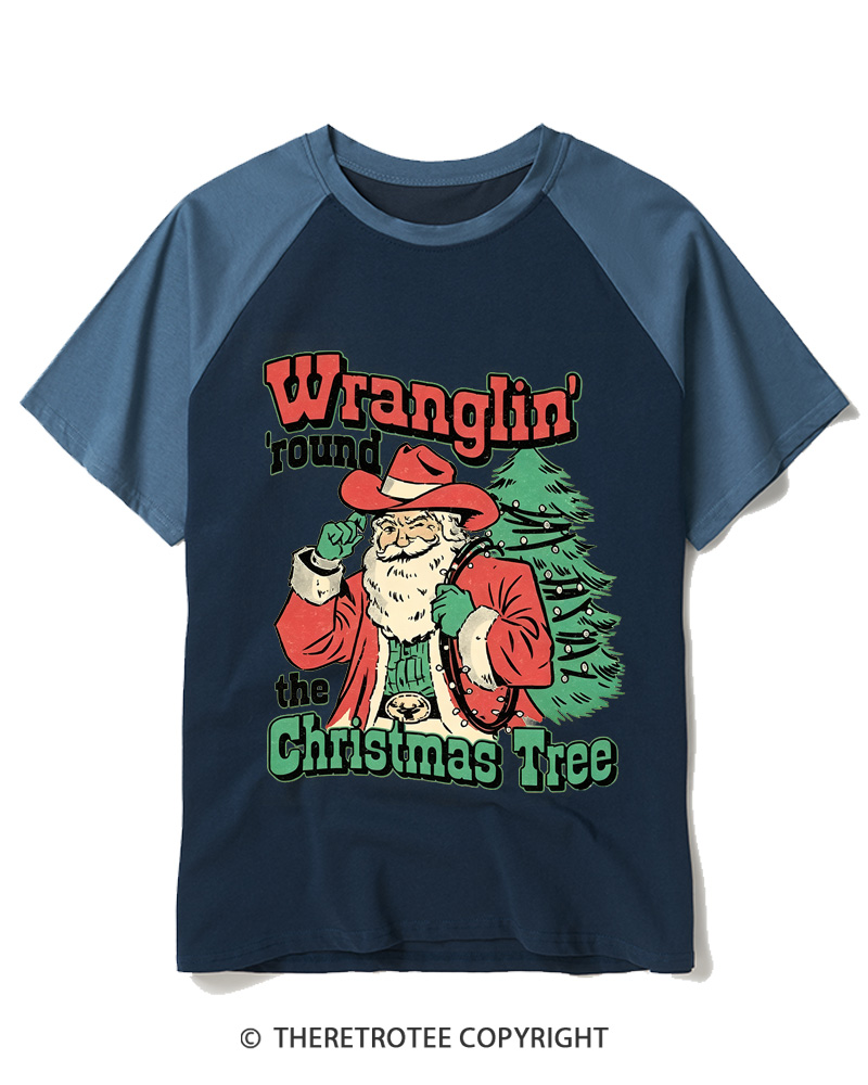 TheRetroTee Wranglin’ Round The Christmas Tree 1970s Raglan Baseball T-Shirt