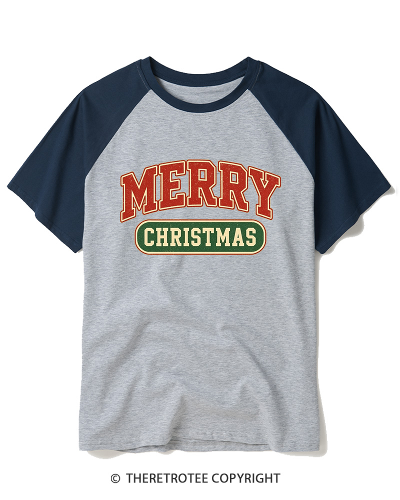 TheRetroTee Merry Christmas 1950s Raglan Baseball T-Shirt