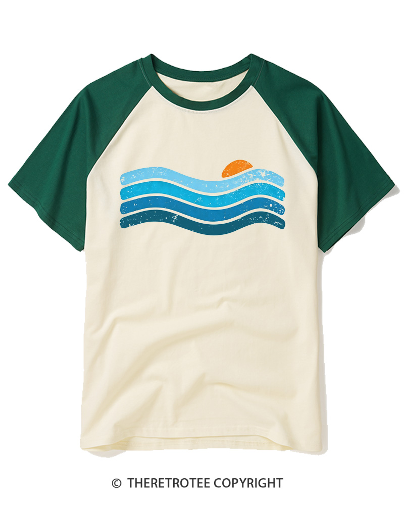 TheRetroTee Sunset Ocean Waves Raglan Baseball T-Shirt
