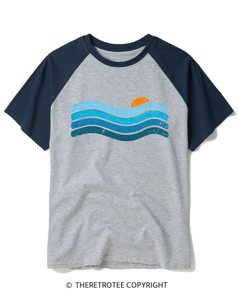 TheRetroTee Sunset Ocean Waves Raglan Baseball T-Shirt