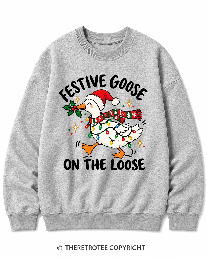 TheRetroTee Festive Goose On The Loose Vintage Christmas Cotton Sweatshirt