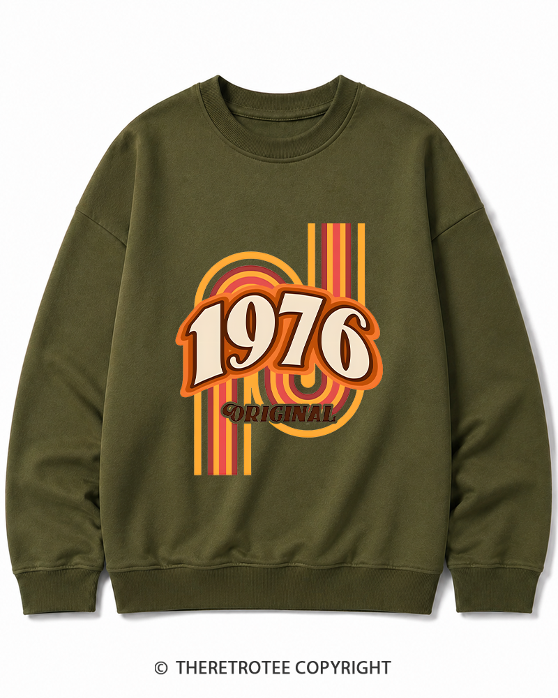 TheRetroTee 1976 Original Classic Nostalgia Graphic Cotton Sweatshirt