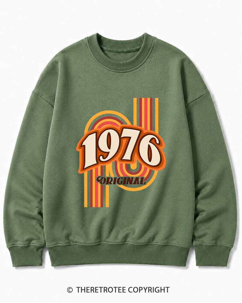 TheRetroTee 1976 Original Classic Nostalgia Graphic Cotton Sweatshirt