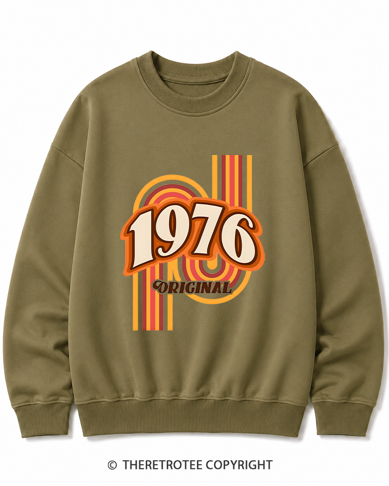 TheRetroTee 1976 Original Classic Nostalgia Graphic Cotton Sweatshirt