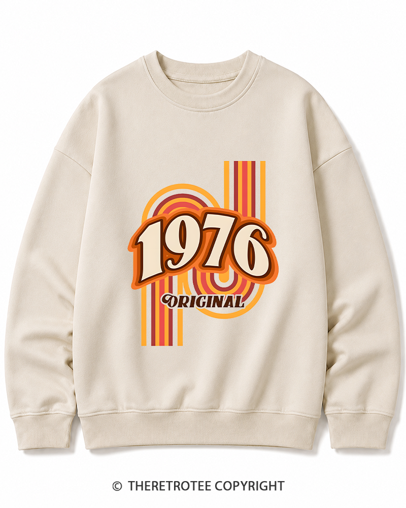 TheRetroTee 1976 Original Classic Nostalgia Graphic Cotton Sweatshirt