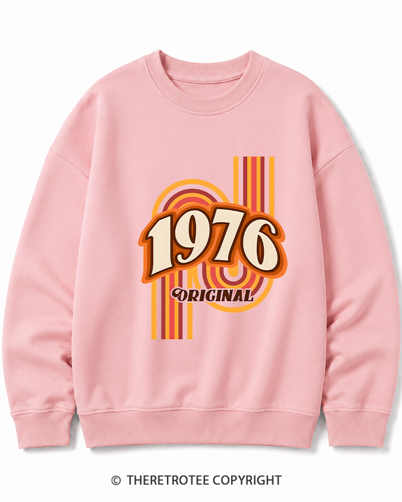 TheRetroTee 1976 Original Classic Nostalgia Graphic Cotton Sweatshirt