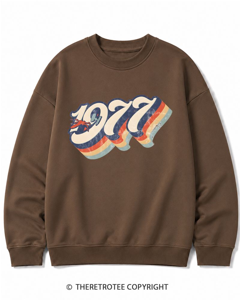 TheRetroTee 1977 Retro Dog Fight Cotton Sweatshirt
