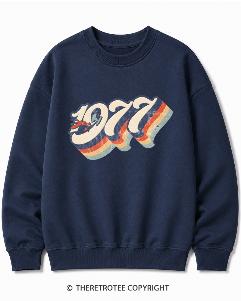 TheRetroTee 1977 Retro Dog Fight Cotton Sweatshirt