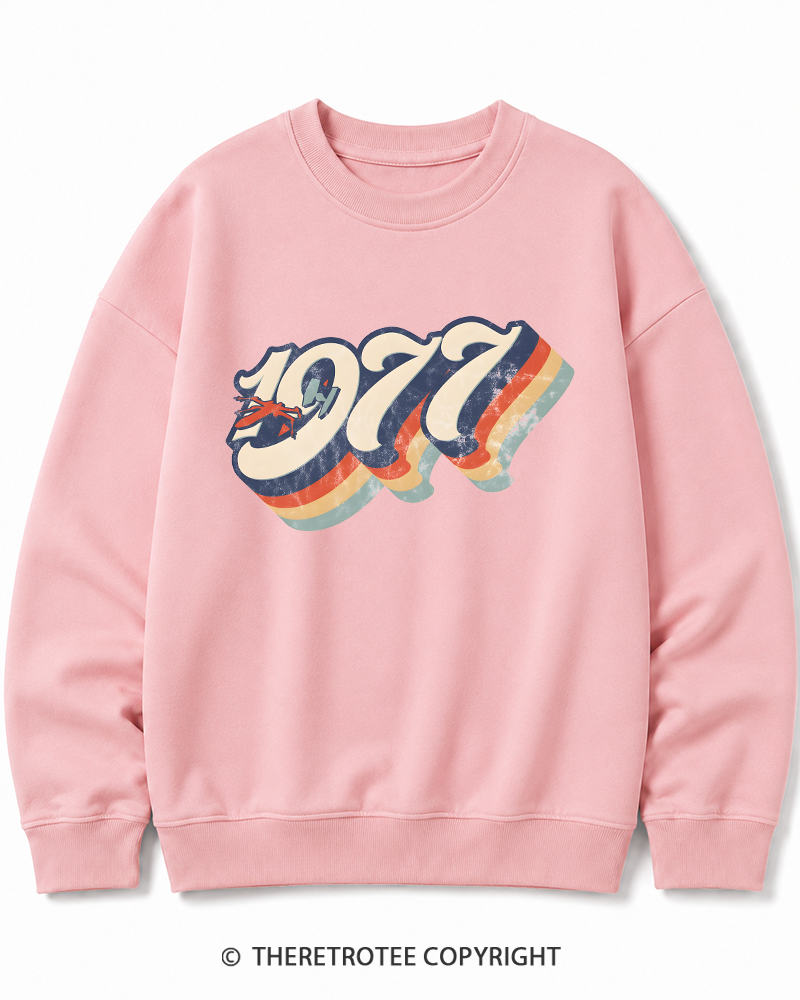 TheRetroTee 1977 Retro Dog Fight Cotton Sweatshirt