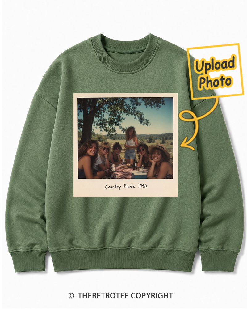 TheRetroTee Personalized Looking to the Stars 1990 Sweatshirt