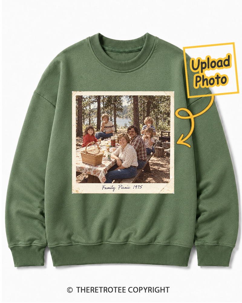 TheRetroTee Personalized Family Picnic 1975 Sweatshirt