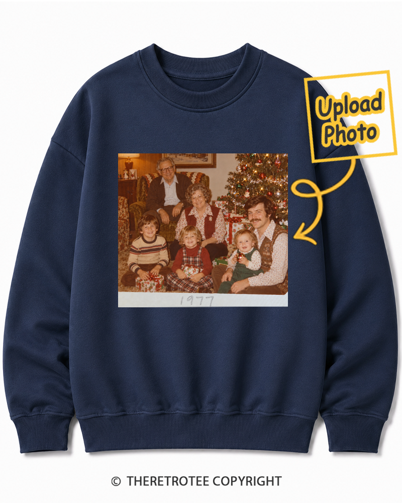 TheRetroTee Personalized Christmas Vacation 1977 Sweatshirt