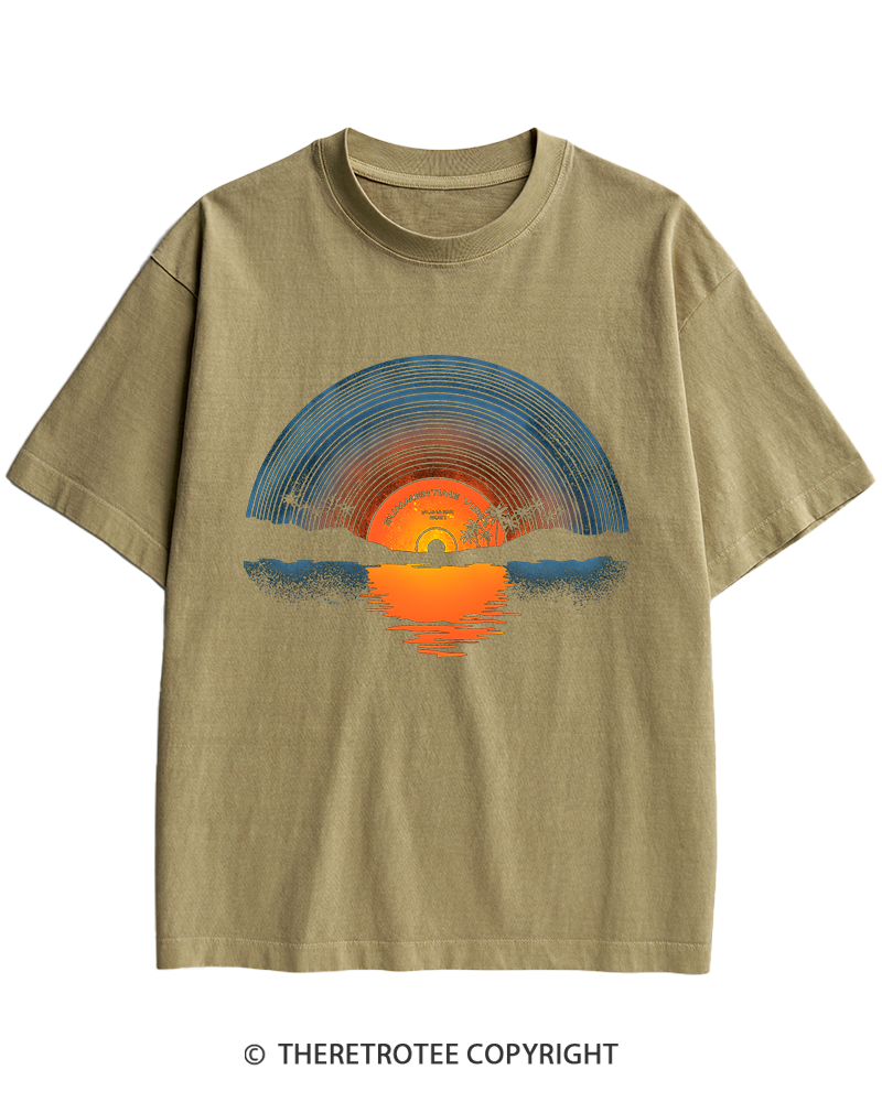 TheRetroTee Sunset vinyl Essential 1980s Heavy Cotton T-Shirt