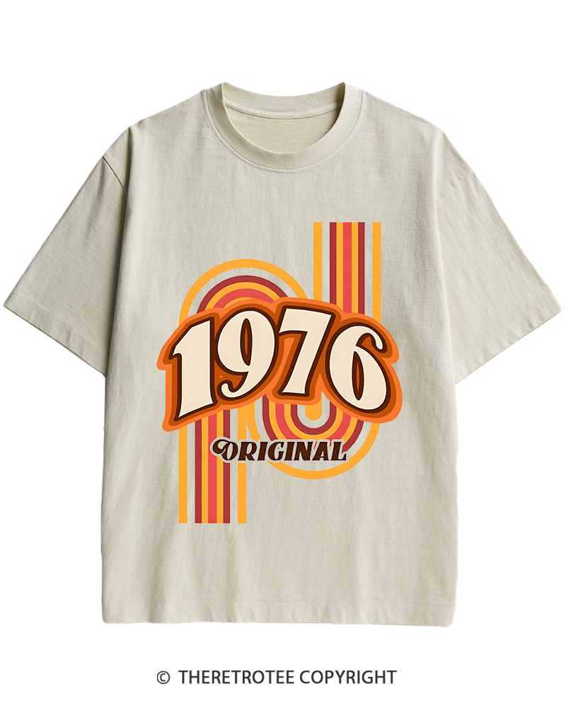 TheRetroTee 1976 Original Classic Nostalgia Graphic Heavy Cotton T-Shirt
