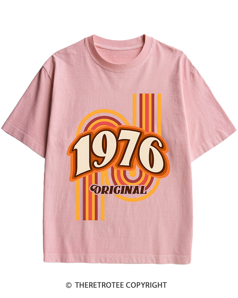 TheRetroTee 1976 Original Classic Nostalgia Graphic Heavy Cotton T-Shirt