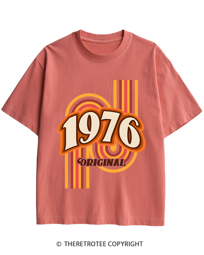 TheRetroTee 1976 Original Classic Nostalgia Graphic Heavy Cotton T-Shirt