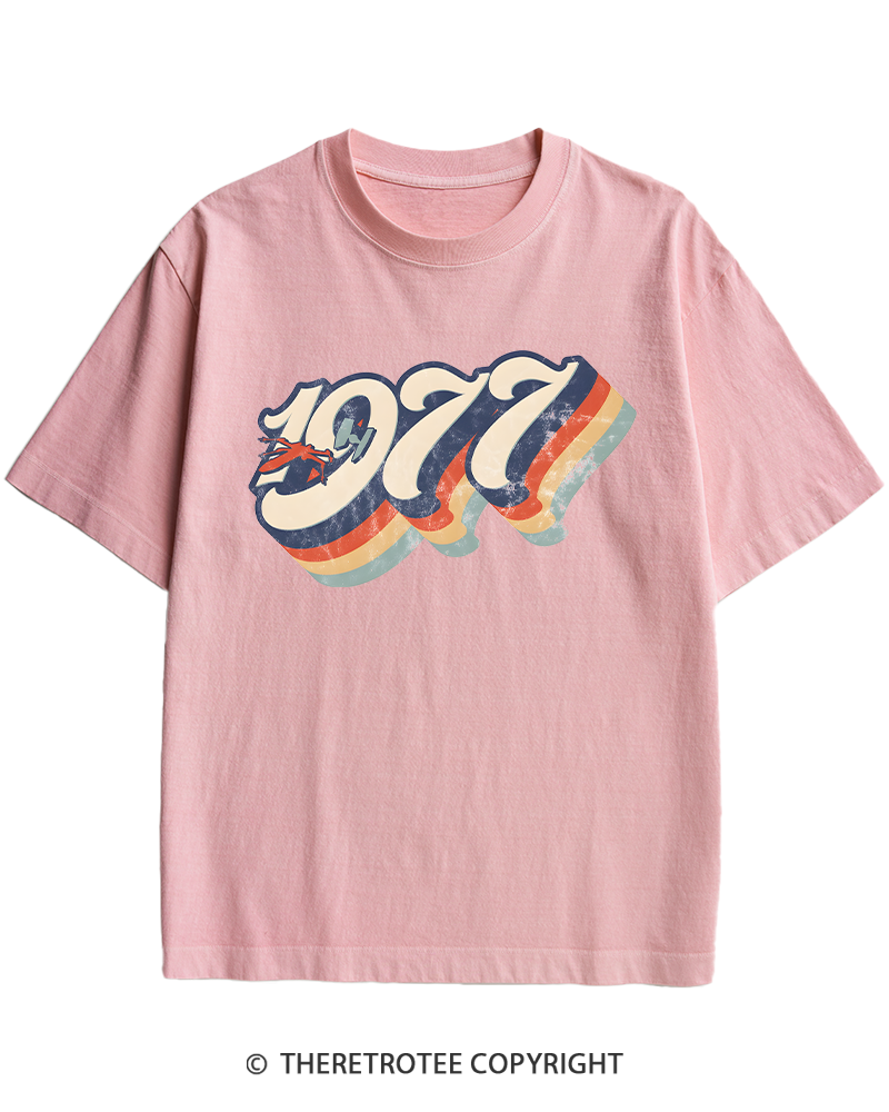 TheRetroTee 1977 Retro Dog Fight Heavy Cotton T-Shirt
