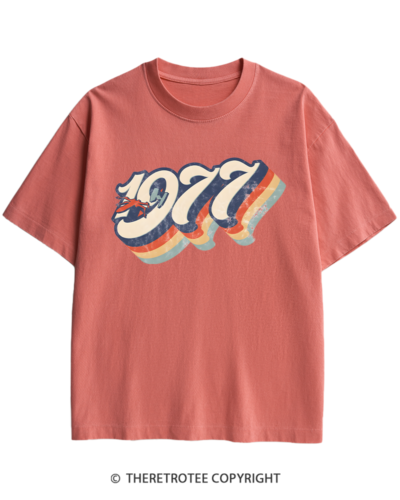 TheRetroTee 1977 Retro Dog Fight Heavy Cotton T-Shirt