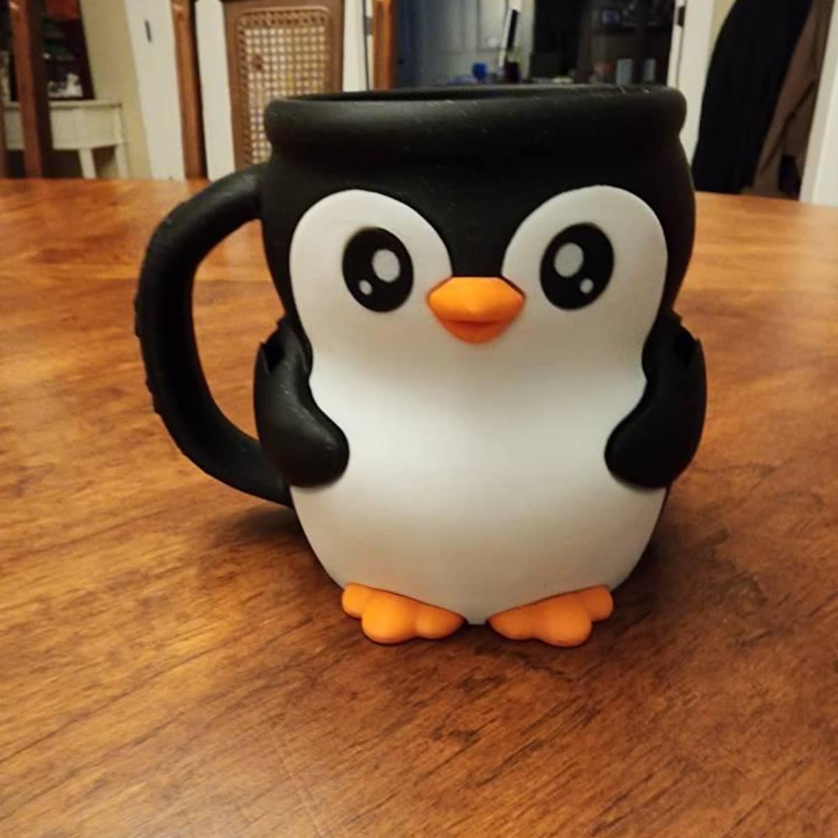 3D Printed Penguin Ice Cream Pint Holder with Spoon Slots | WSMug60