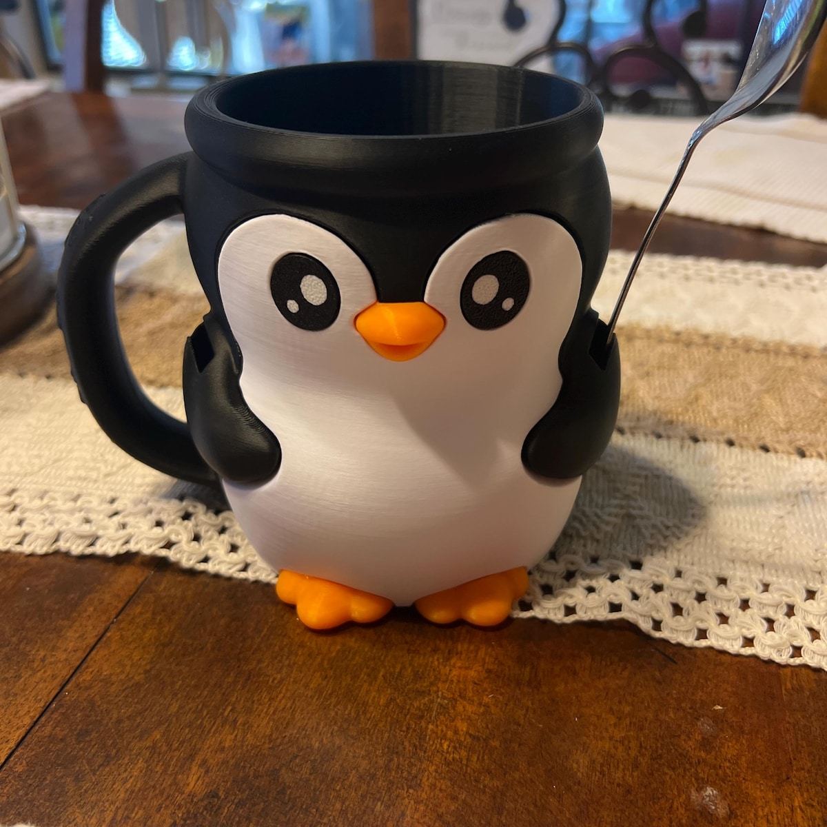 3D Printed Penguin Ice Cream Pint Holder with Spoon Slots | WSMug60