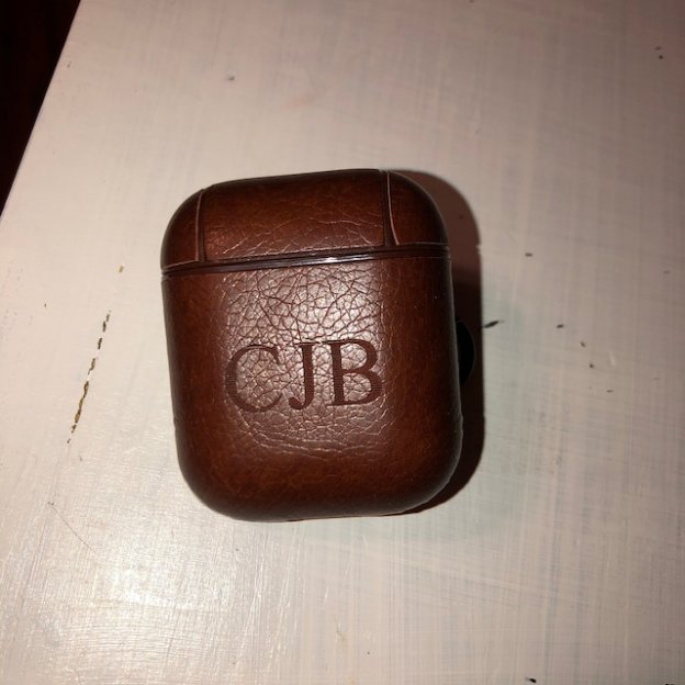 Personalized Engraved Leather AirPod Case with Clip Keychain | OFPod09