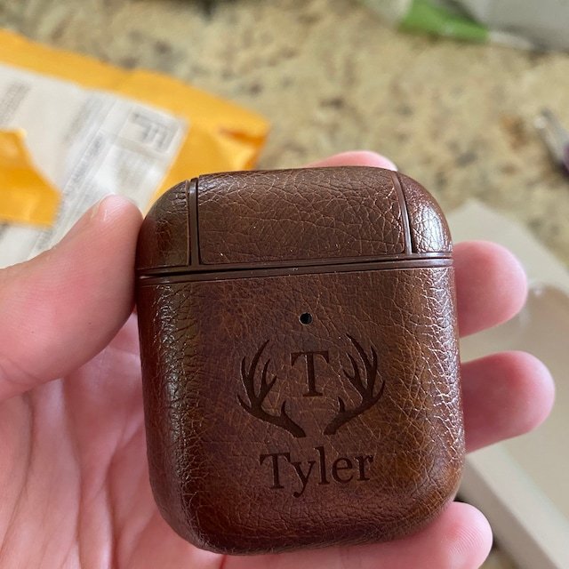 Personalized Engraved Leather AirPod Case with Clip Keychain | OFPod09