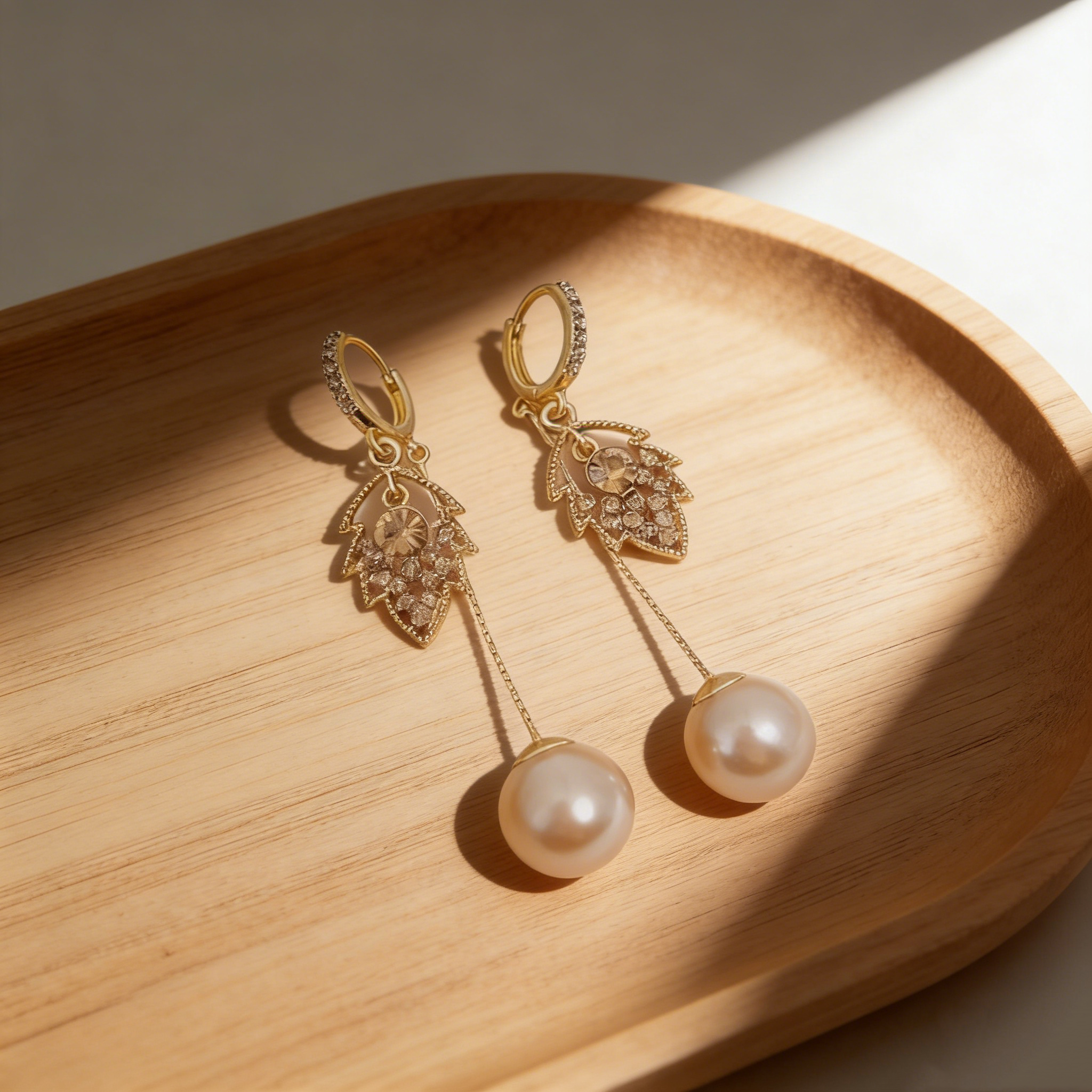 Leaf Tassel Pearl Earrings