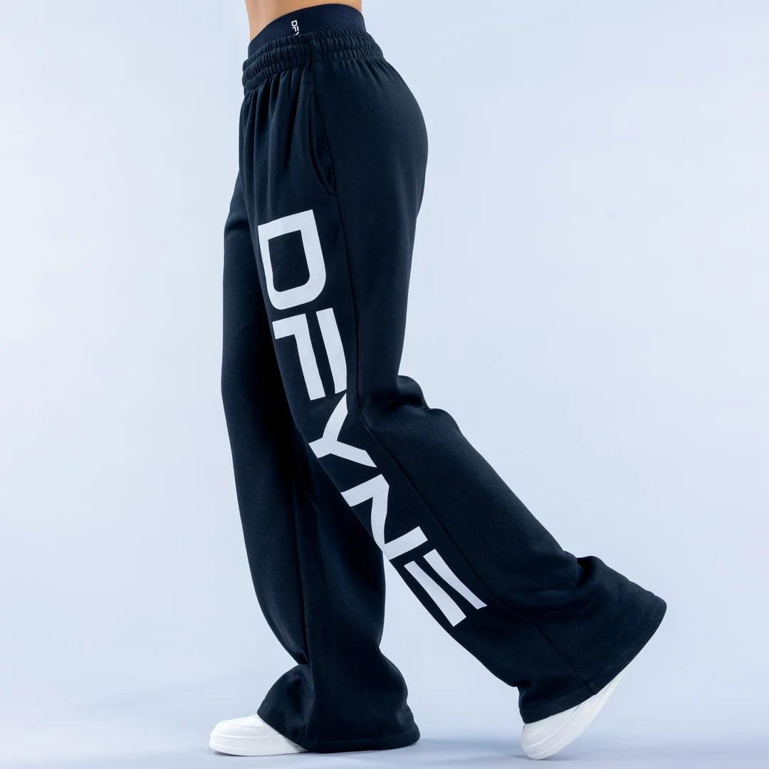 Signature Wide Leg Jogger