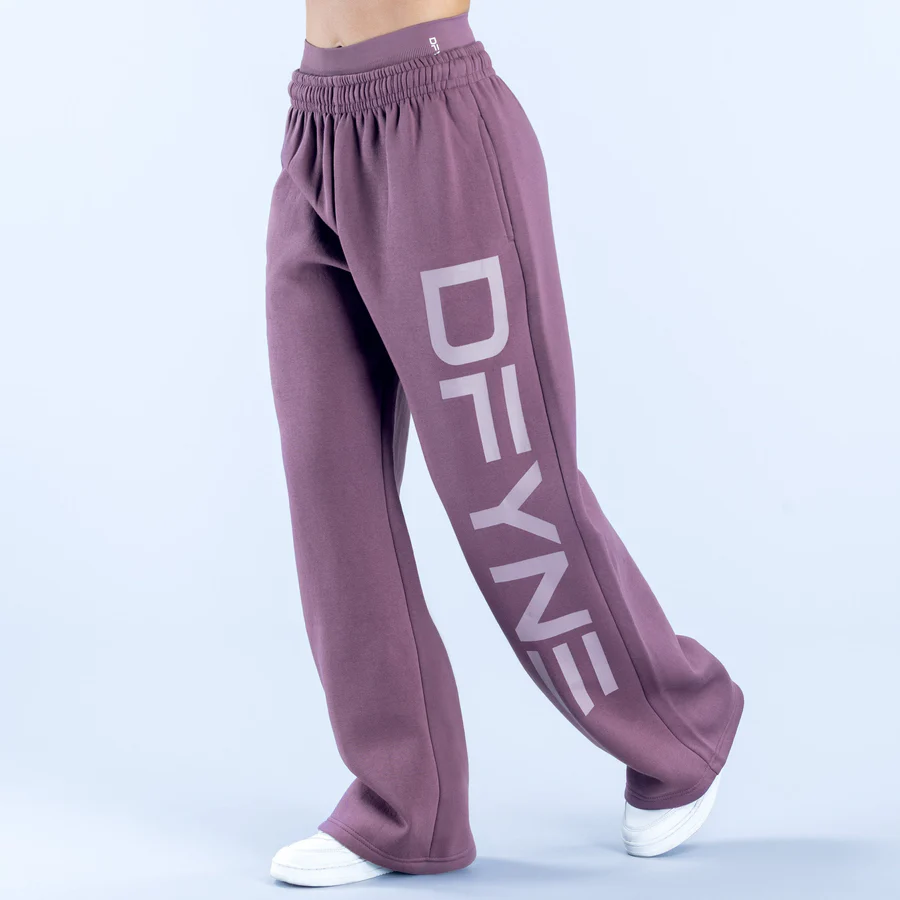 Signature Wide Leg Jogger
