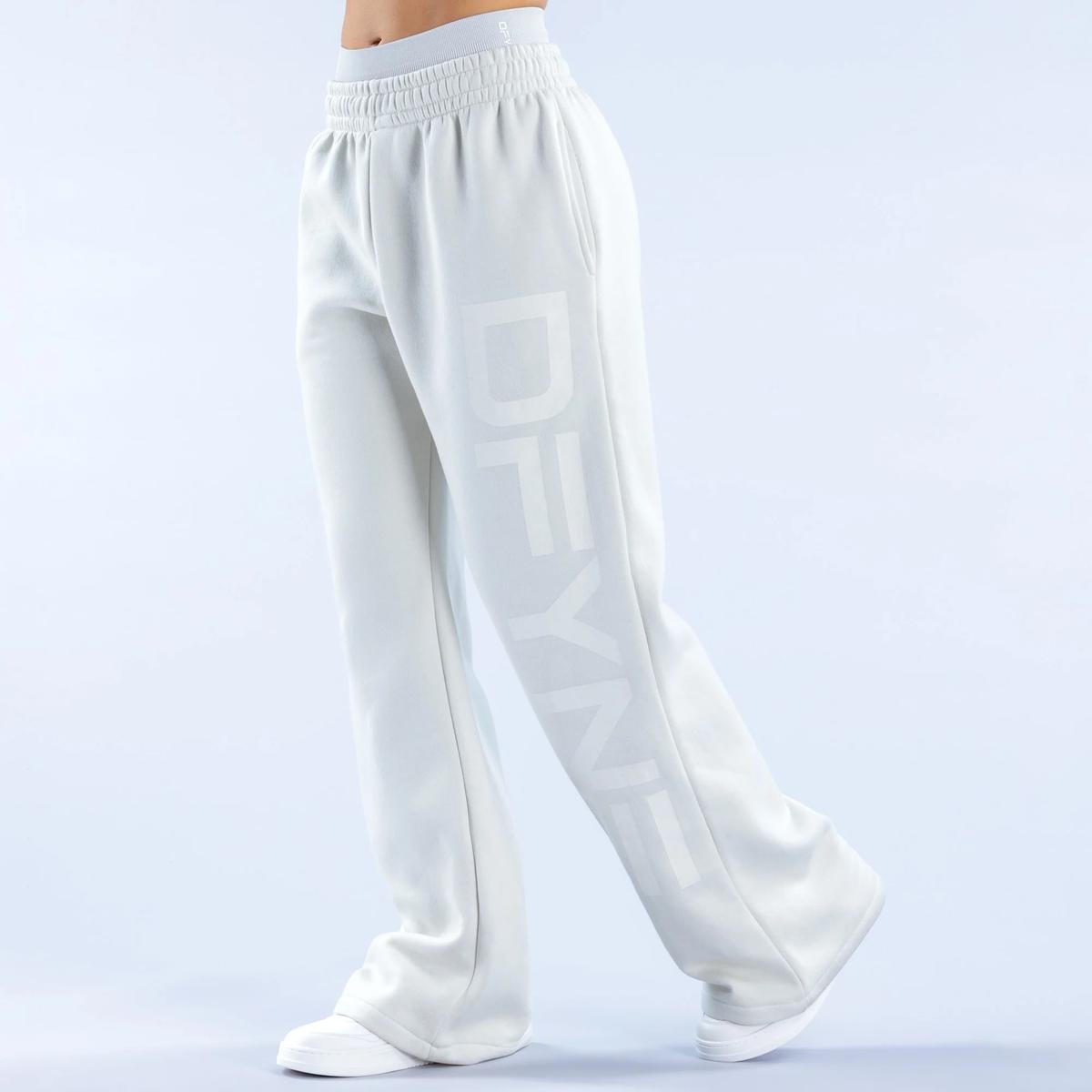 Signature Wide Leg Jogger
