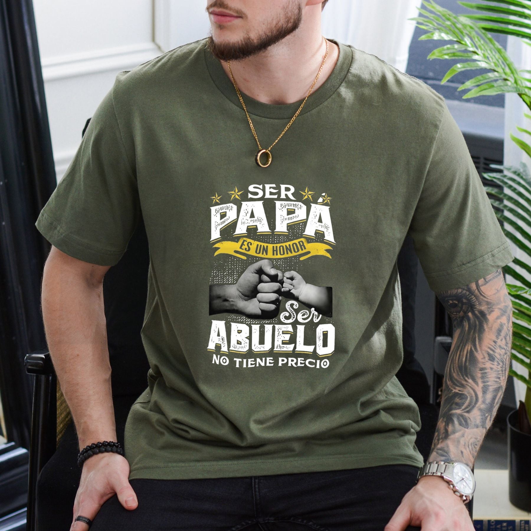 Ser Papa Es Un Honor Abuelo No Tiene Precio Tee – Funny Spanish Father's Day Graphic T-Shirt for Dad & Grandpa
